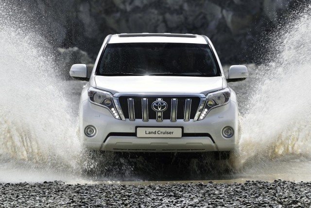 New Toyota 2014 Land Cruiser (2).jpg